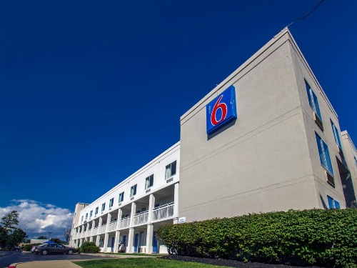Motel 6 Buffalo Airport image 29