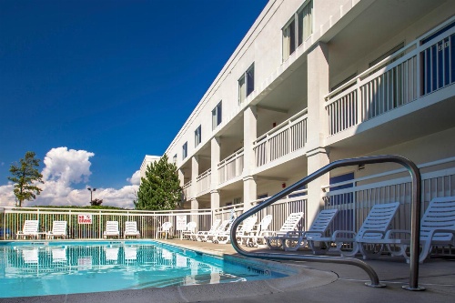 Motel 6 Buffalo Airport image 4